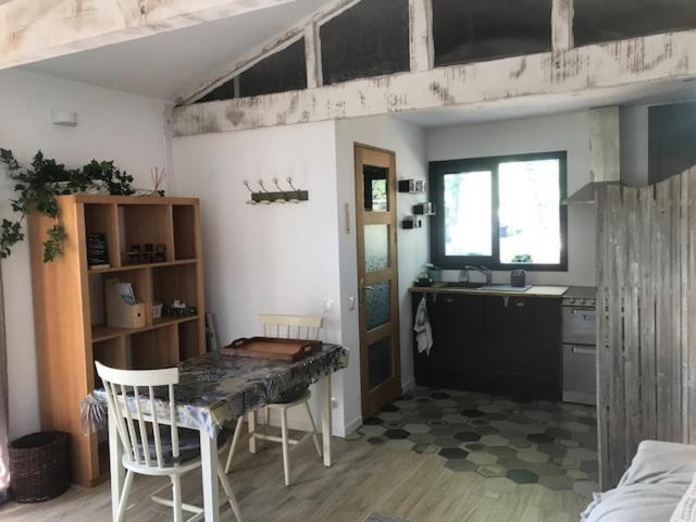 La Brindille Petit Mas Provencal Meuble De Tourisme 3 Etoiles 2-3 Personnes 1 Piece 30 M2 Tout Confort Lisiere Foret Jardin Jacuzzi Piscine Saint-Paul-en-Forêt Екстериор снимка